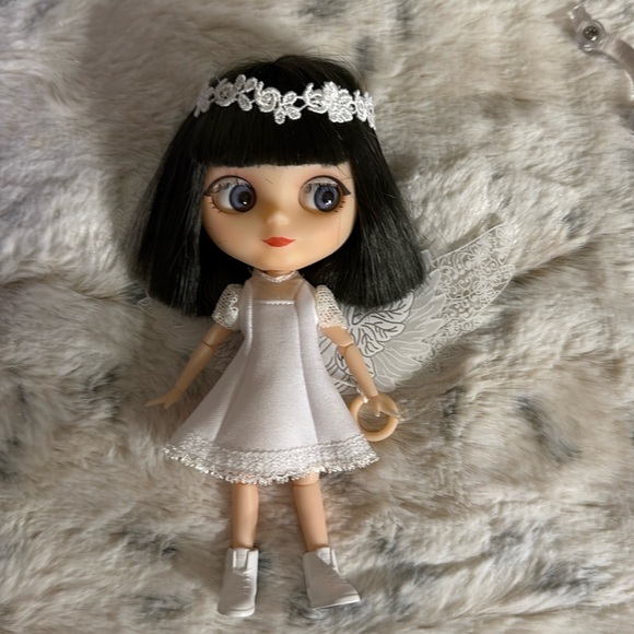 Pop mart Blythe Bausch Lomb Lacelle * 4 Eye Changes with pull string!! - Picture 1 of 13